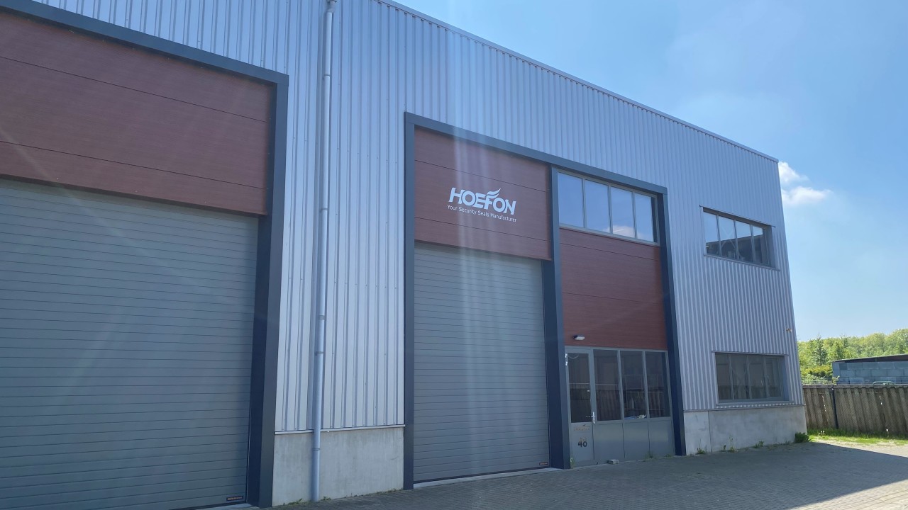 Hoefon B.V. VALKENSWAARD afbeelding 1